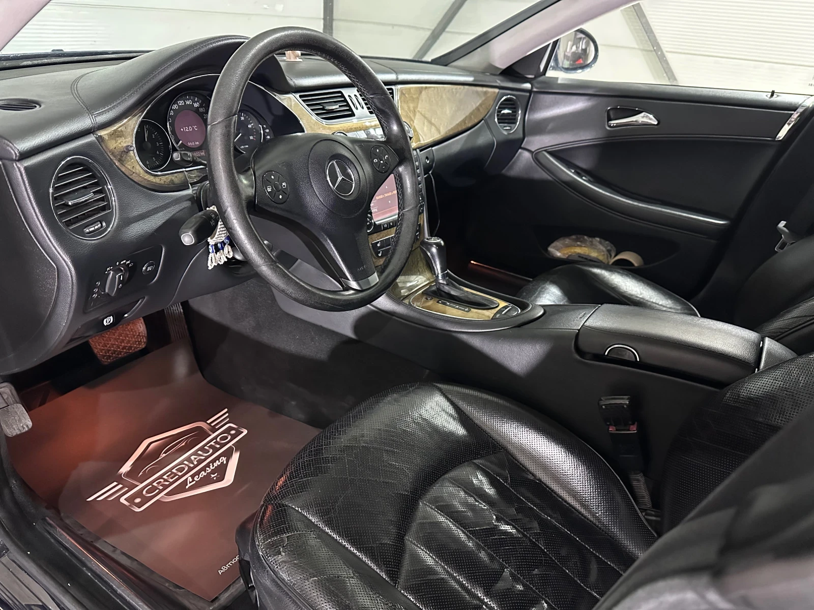 Mercedes-Benz CLS 320 AMG Pack - изображение 7