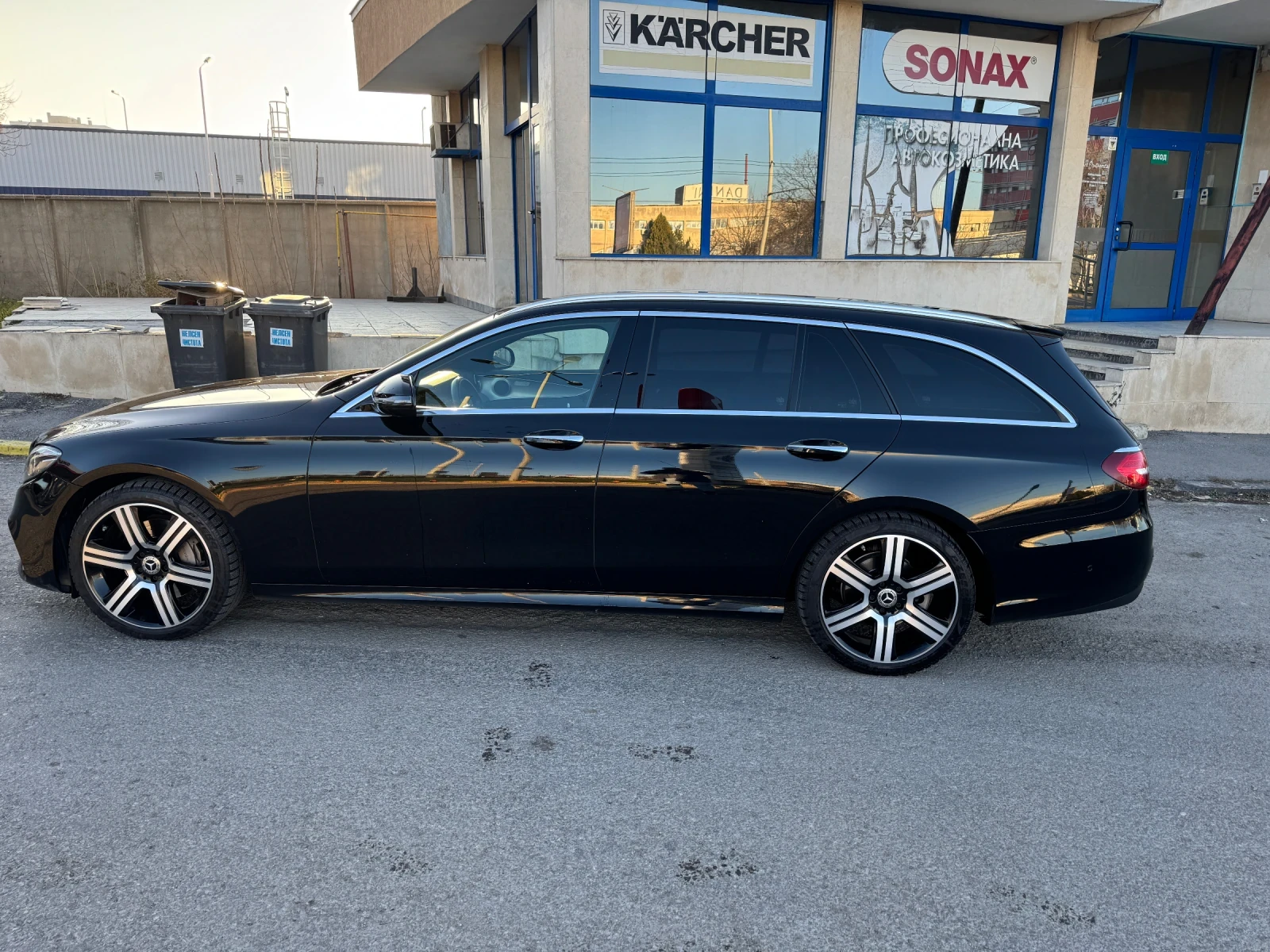 Mercedes-Benz E 220 4MATIC* AMG-LINE* DISTRNIC+ * MULTIBEAM LED*  - изображение 8