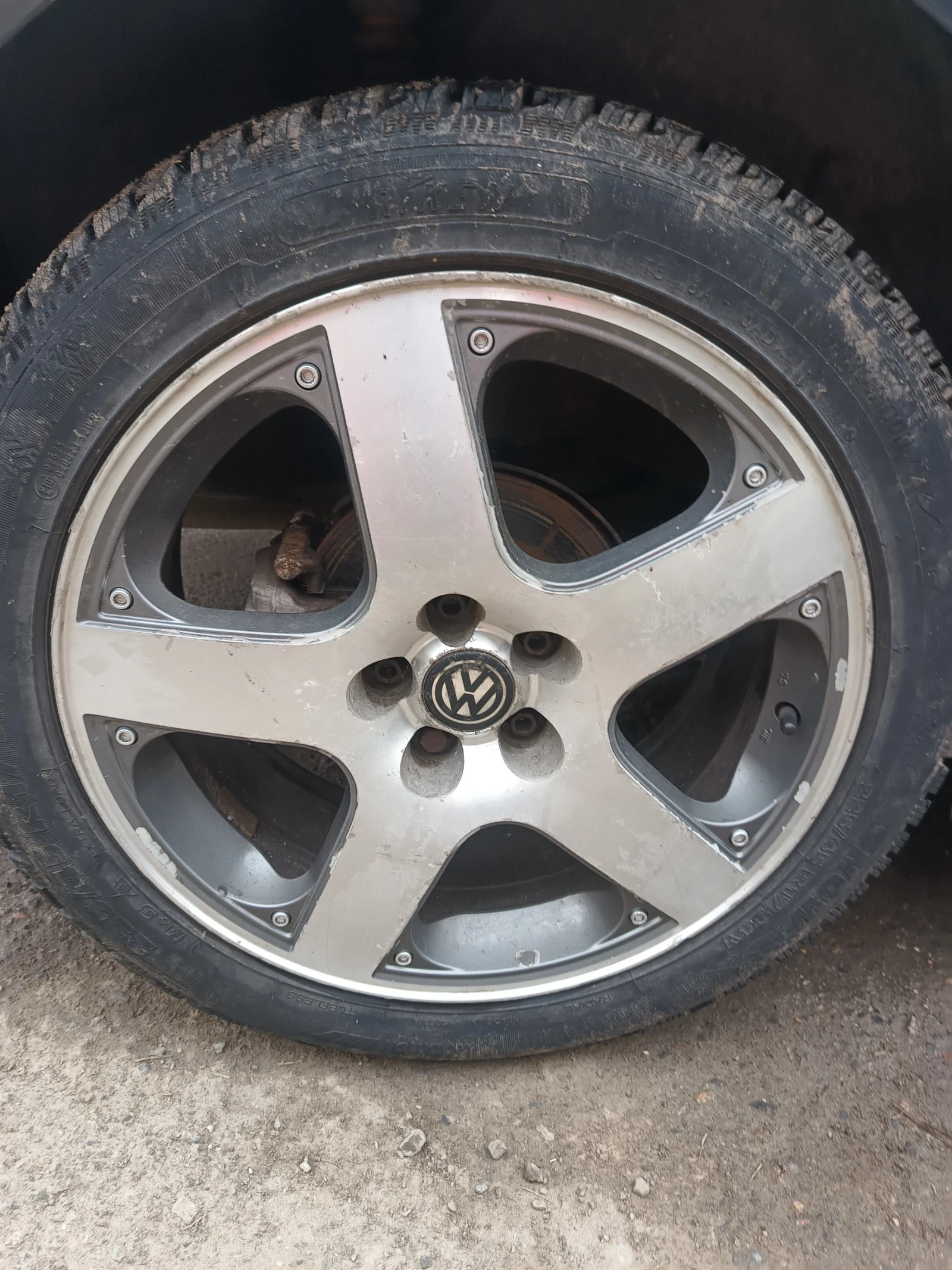 VW Golf 1.9TDI, снимка 9 - Автомобили и джипове - 54078156