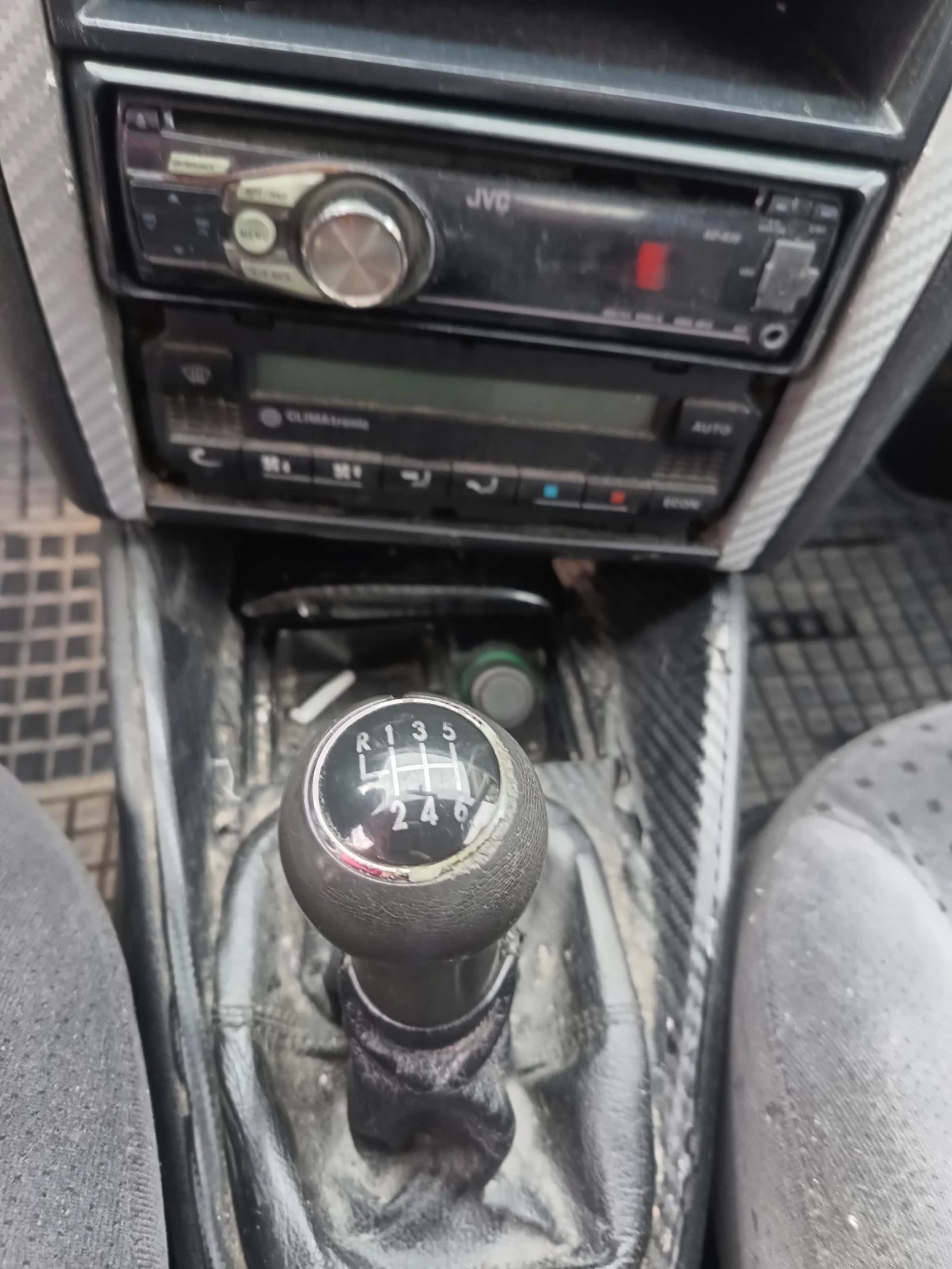 VW Golf 1.9TDI, снимка 6 - Автомобили и джипове - 54078156