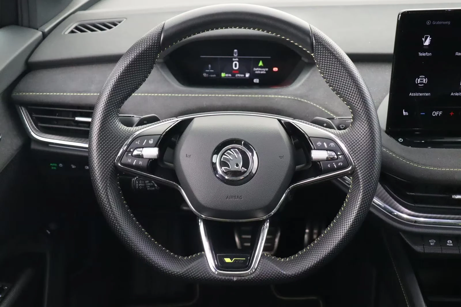 Skoda Enyaq COUPE/299HP/RS/4X4/H.PUMP/HUD/CAM/MEMO/119q, снимка 9 - Автомобили и джипове - 54087355