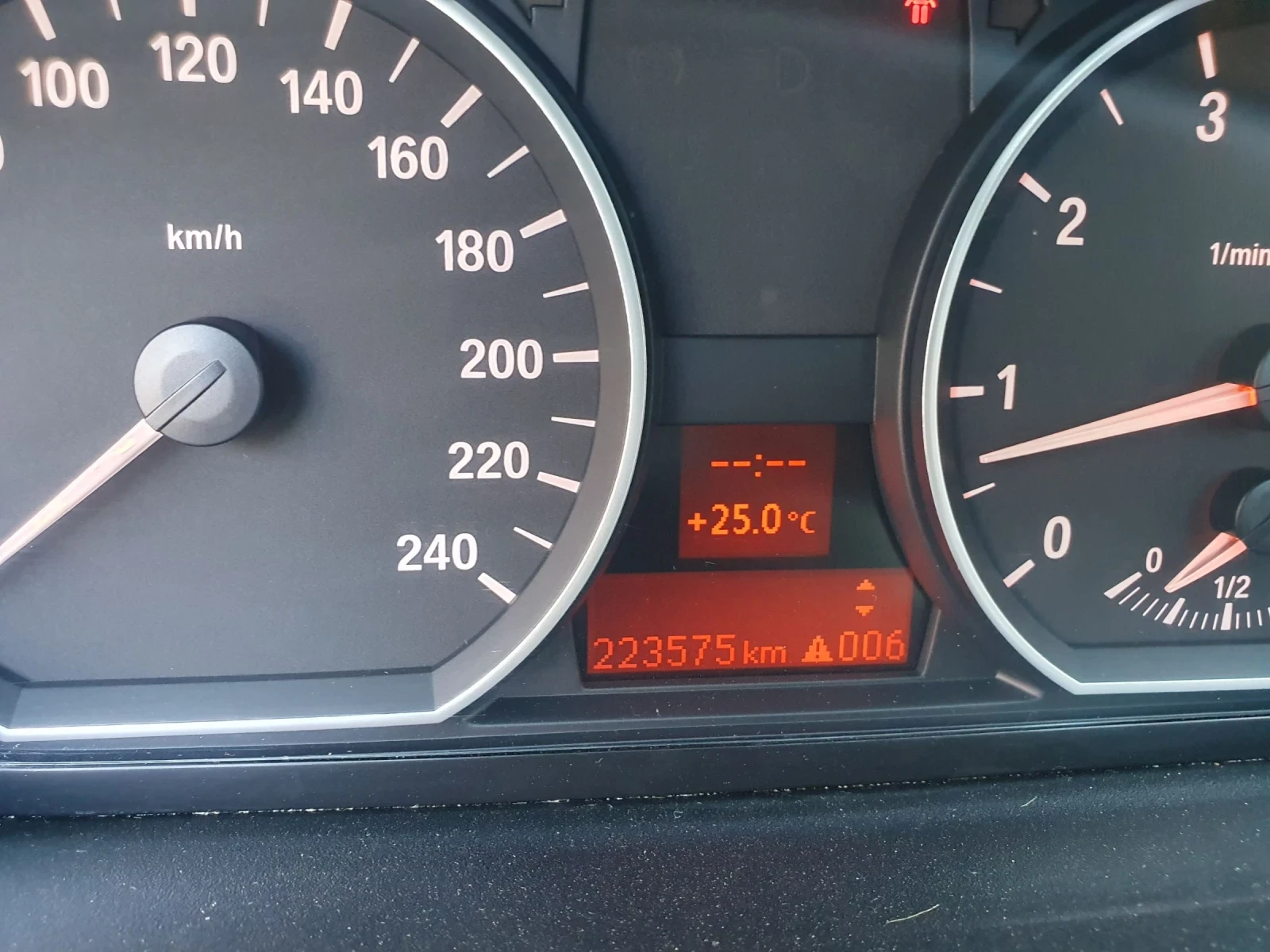 BMW 118 FULL KSENON  NAV I  PODGREV LUK   6skr 2011 EUR5 | Mobile.bg � ����������� 11