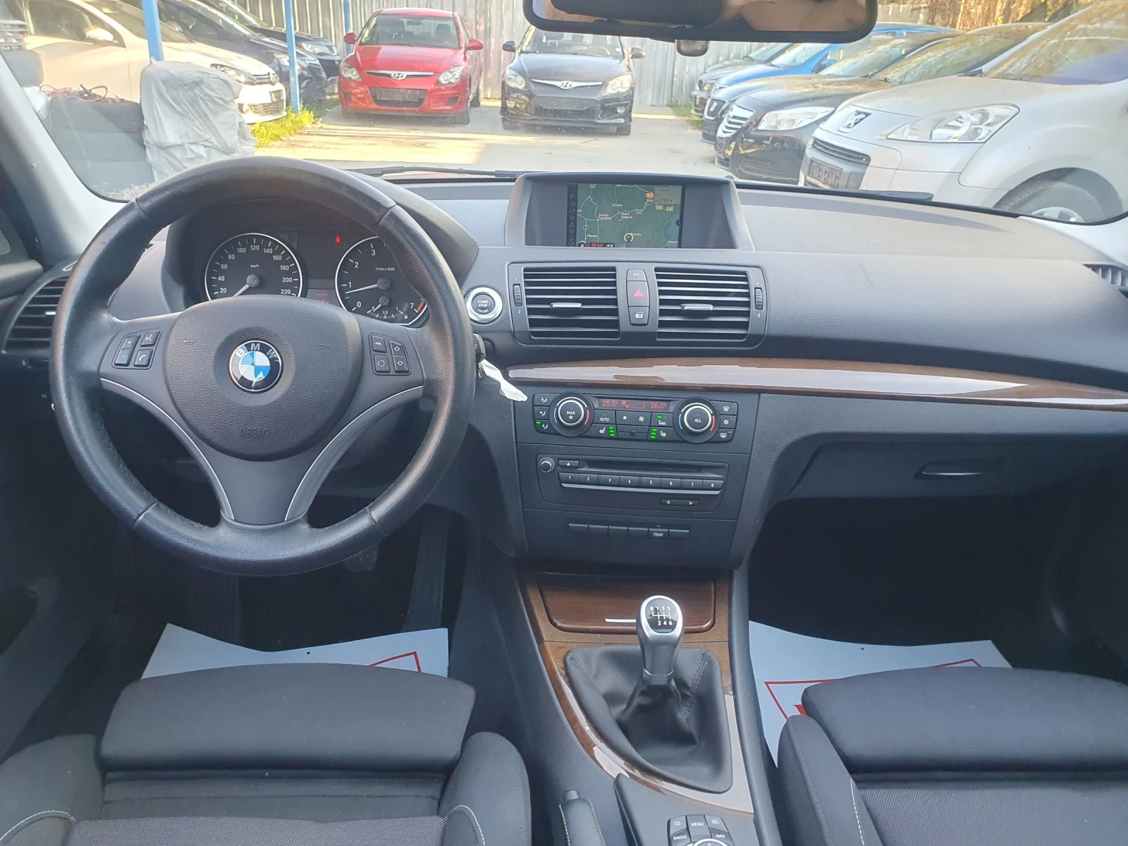 BMW 118 FULL KSENON  NAV I  PODGREV LUK   6skr 2011 EUR5