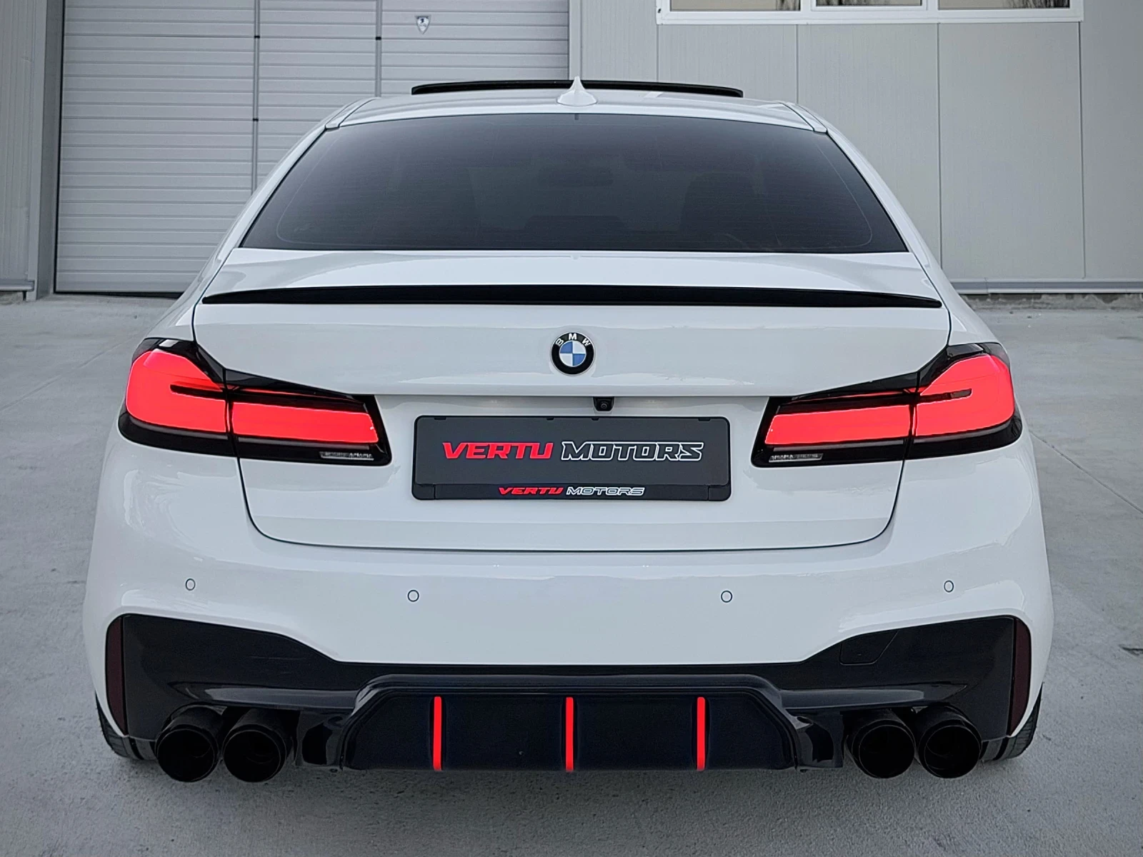 BMW 540 2022/ M PERFORMANCE/ B58/ xDrive/ 3xTV/ 360 CAM, снимка 4 - Автомобили и джипове - 54151280