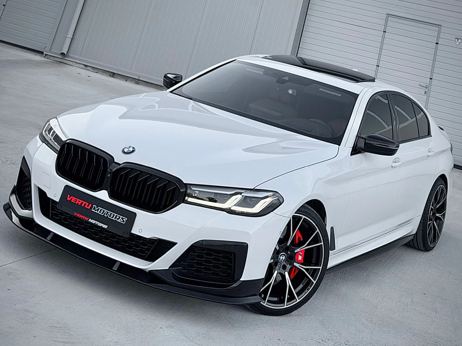 BMW 540 2022/ M PERFORMANCE/ B58/ xDrive/ 3xTV/ 360 CAM, снимка 2 - Автомобили и джипове - 54151280