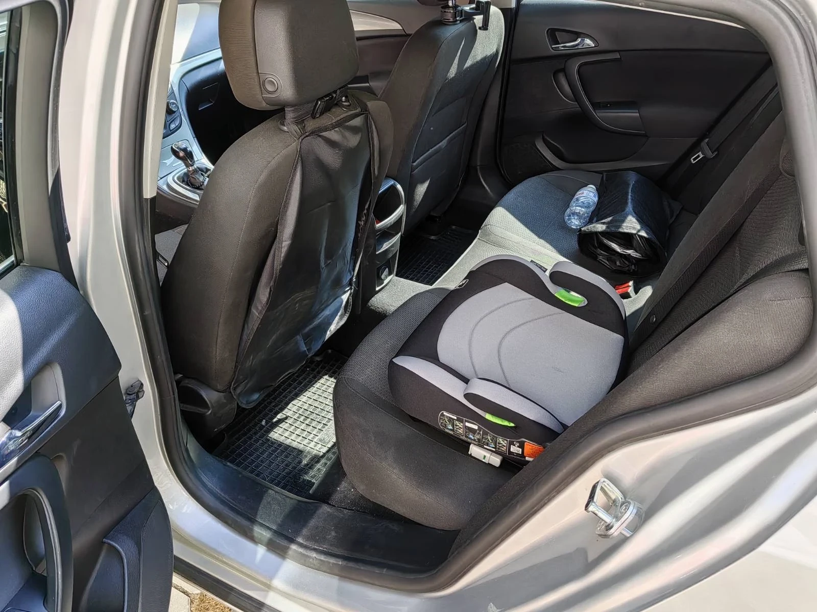 Opel Insignia 2.0CDTI, снимка 10 - Автомобили и джипове - 54212486