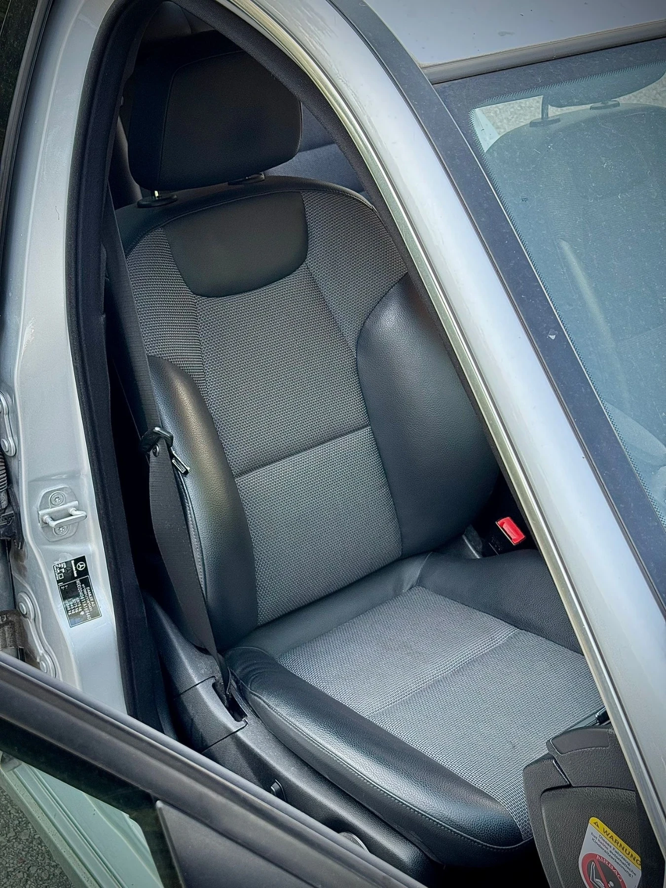 Mercedes-Benz C 200 Компресор, снимка 11 - Автомобили и джипове - 54920784