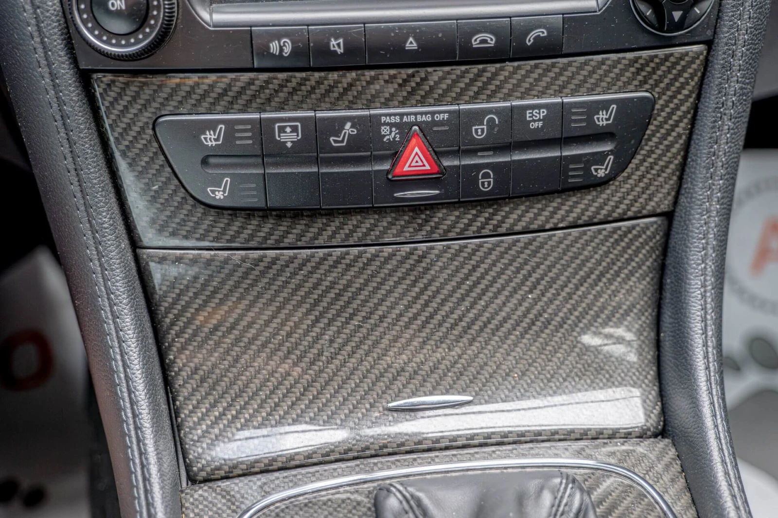 Mercedes-Benz CLS 55 AMG Ориг. Kleeman/Harman Kardon/Обдухване/Алкантар/BiX, снимка 13 - Автомобили и джипове - 54726003