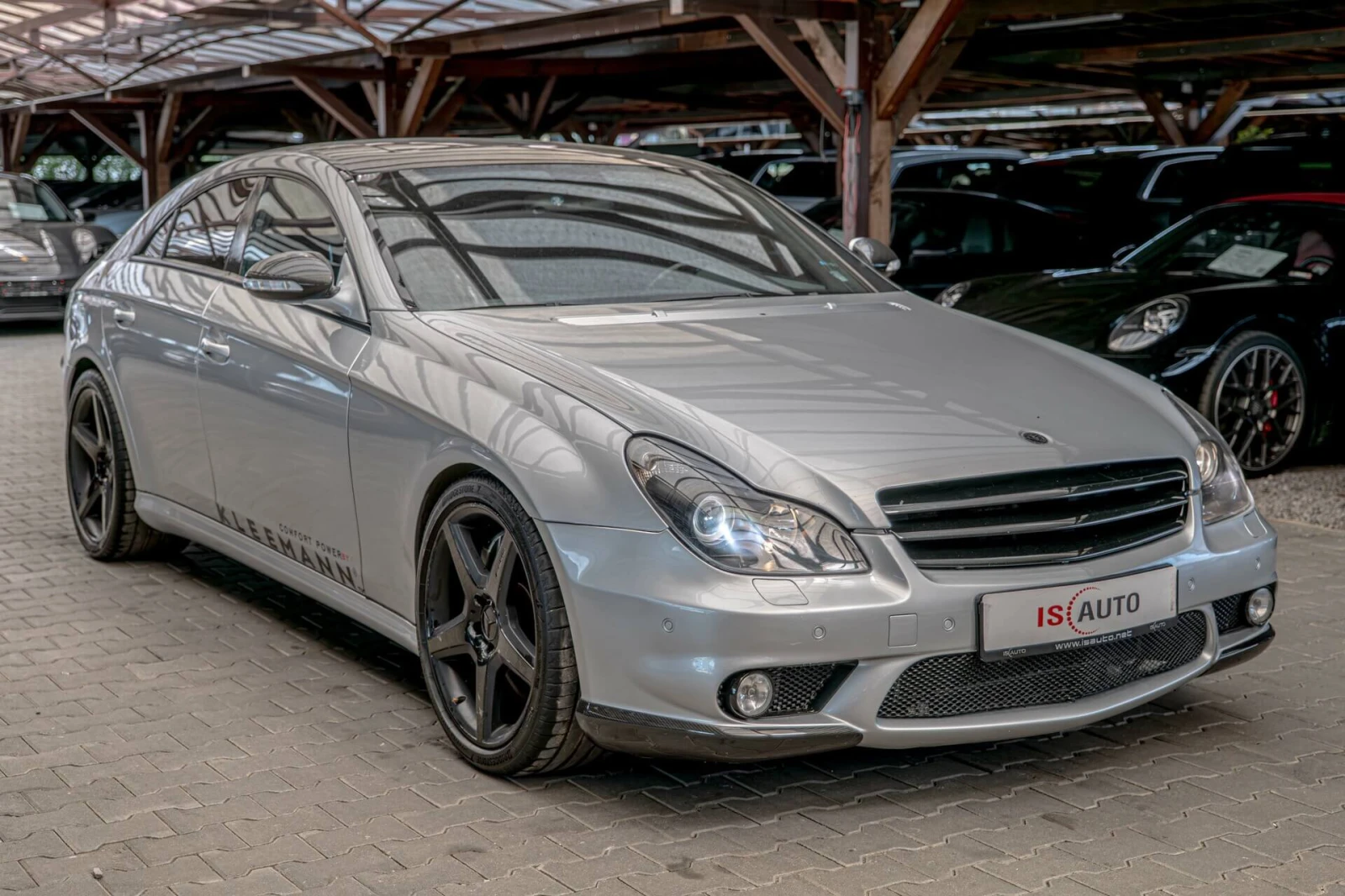 Mercedes-Benz CLS 55 AMG Ориг. Kleeman/Harman Kardon/Обдухване/Алкантар/BiX, снимка 3 - Автомобили и джипове - 54726003