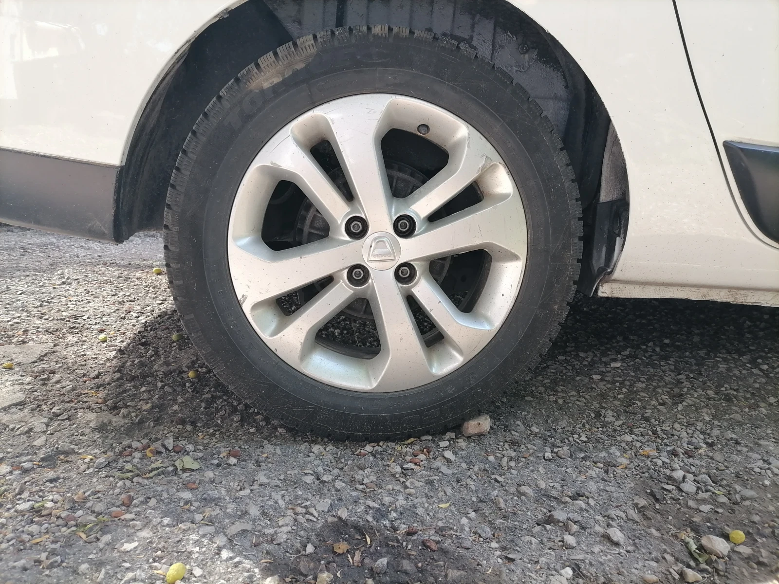 Dacia Lodgy, снимка 3 - Автомобили и джипове - 55091442