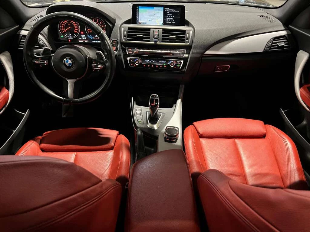 BMW 235 M235i xDrive / Червена кожа / Навигация / ЦЕНА до , снимка 11 - Автомобили и джипове - 55499392