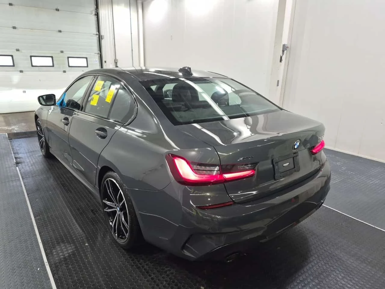 BMW 330 * 330I XDRIVE * CARFAX * ЦЕНА ДО БГ, снимка 4 - Автомобили и джипове - 55546062