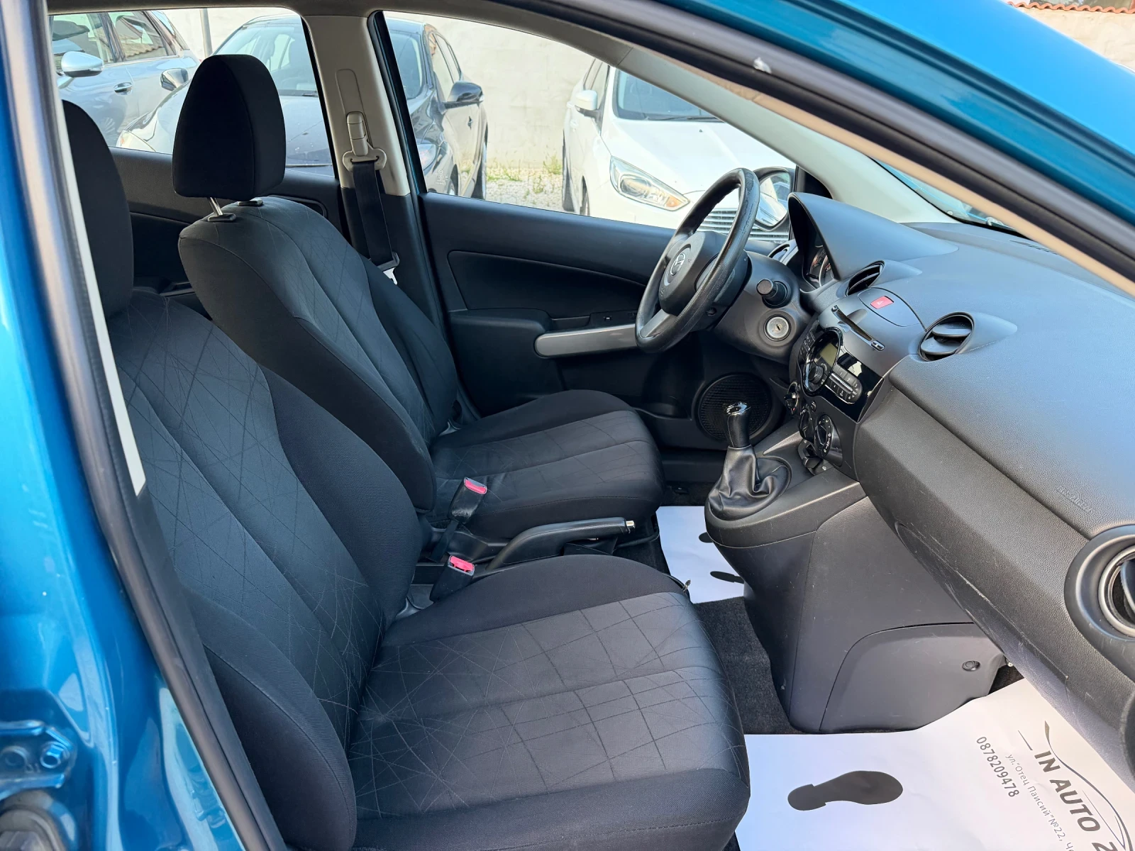 Mazda 2 1, 3 75k.c. Face, снимка 10 - Автомобили и джипове - 55946363