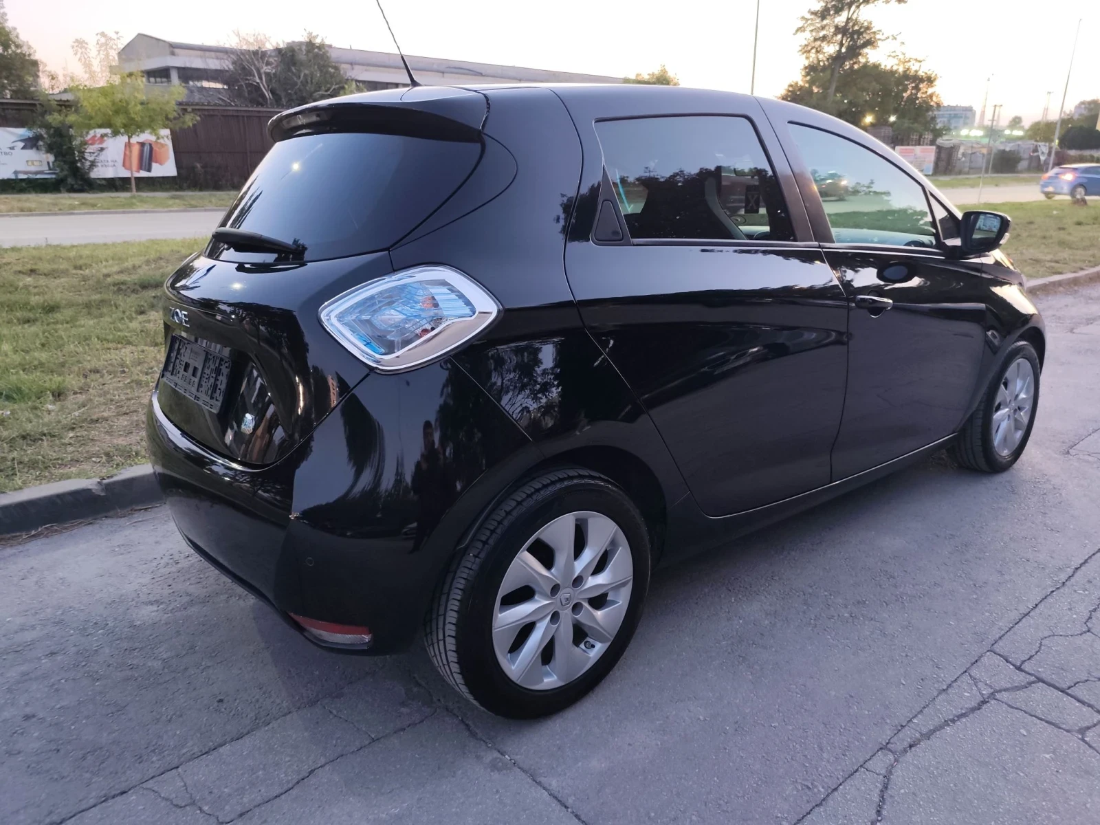 Renault Zoe 22kw, 56800km, камера, Android auto, снимка 4 - Автомобили и джипове - 56332280