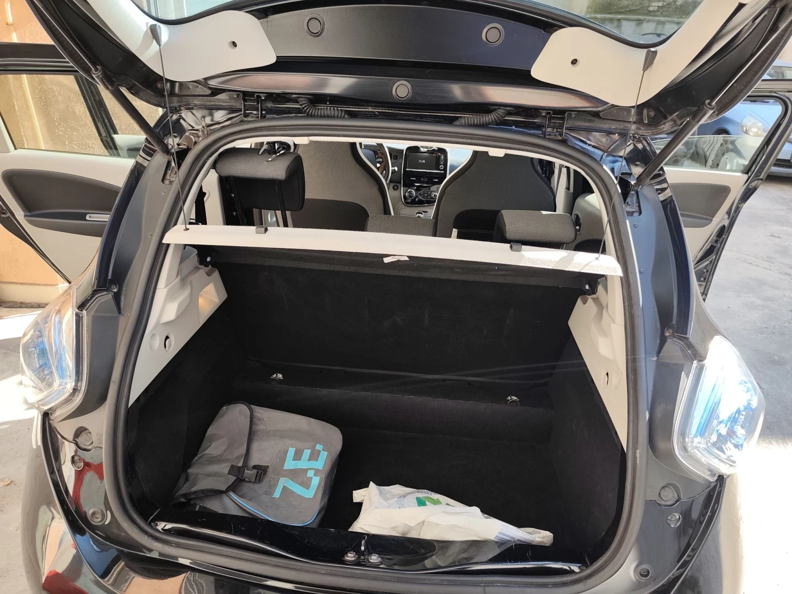 Renault Zoe 22kw, 56800km, камера, Android auto, снимка 14 - Автомобили и джипове - 56332280