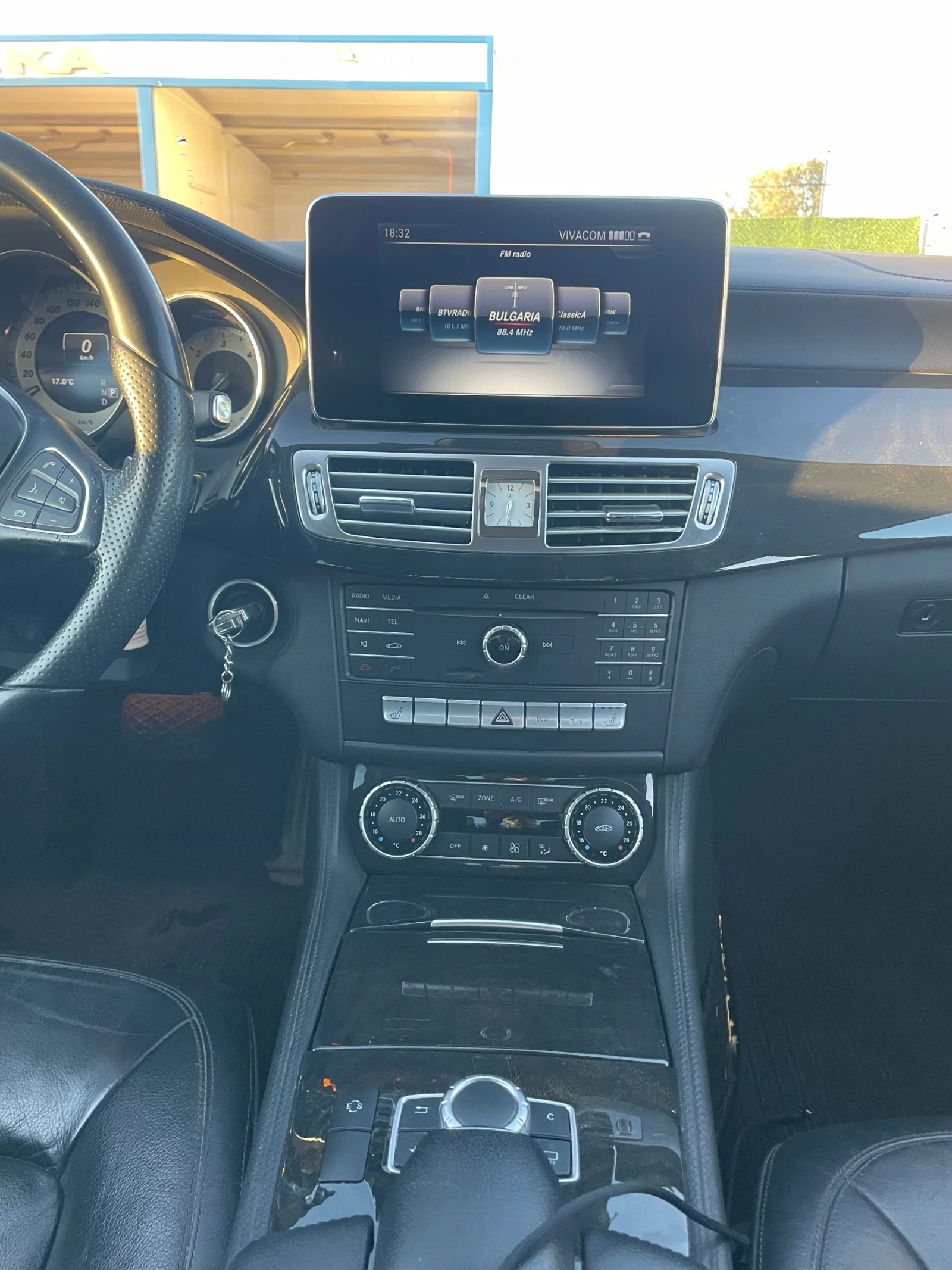 Mercedes-Benz CLS 350, снимка 8 - Автомобили и джипове - 56363672