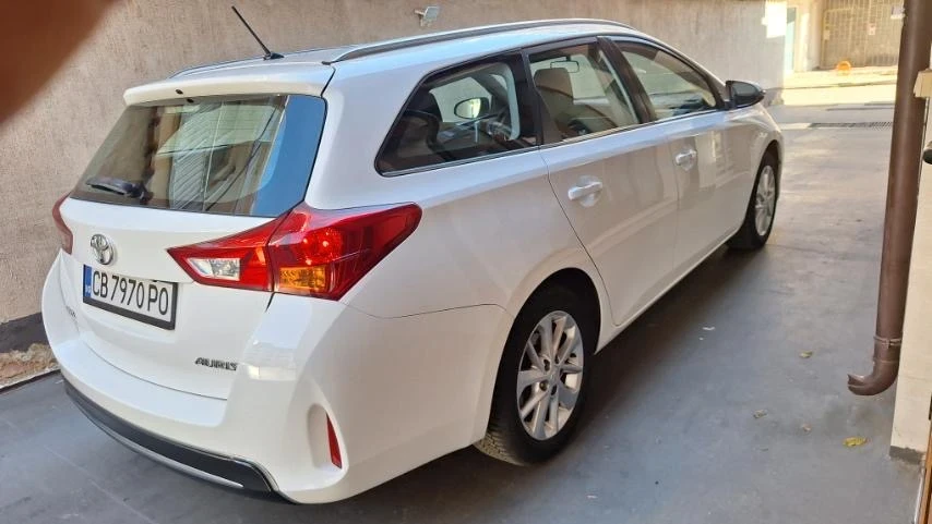 Toyota Auris Yauris, снимка 13 - Автомобили и джипове - 56568282