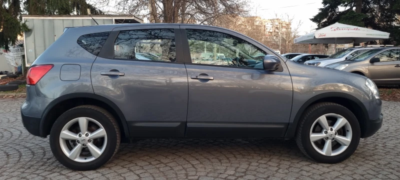 Nissan Qashqai 2.0i * 4x4*  TEKNA* * KEYLESS* * PANORAMA* SWISS, снимка 4 - Автомобили и джипове - 49503621