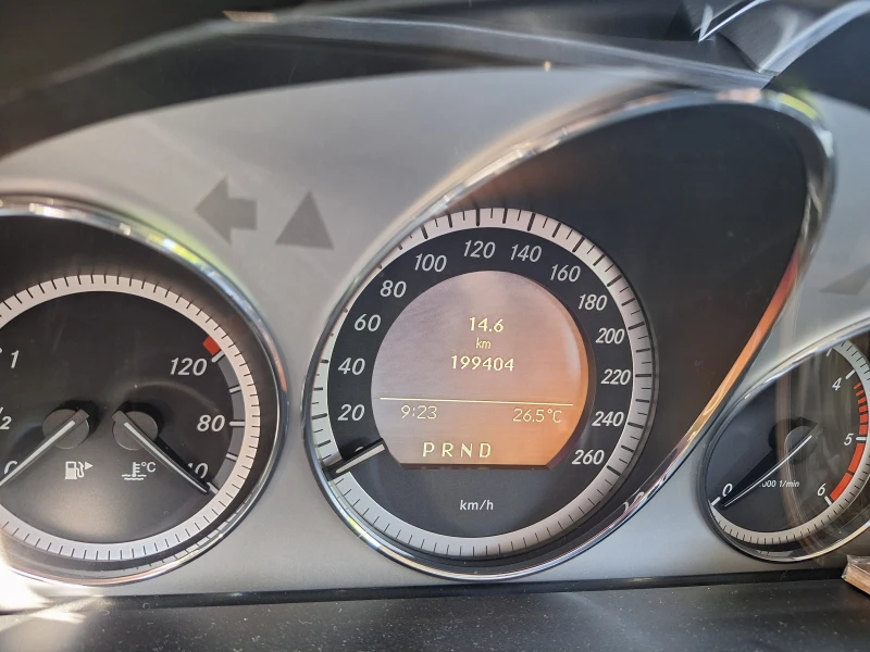 Mercedes-Benz GLK, снимка 10 - Автомобили и джипове - 51287877