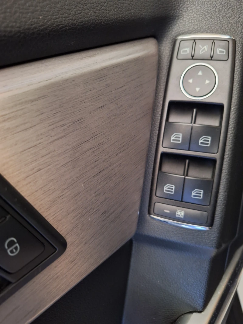 Mercedes-Benz GLK, снимка 13 - Автомобили и джипове - 51287877