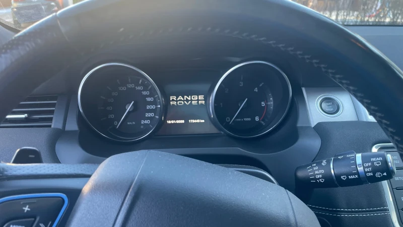 Land Rover Range Rover Evoque, снимка 5 - Автомобили и джипове - 53079491