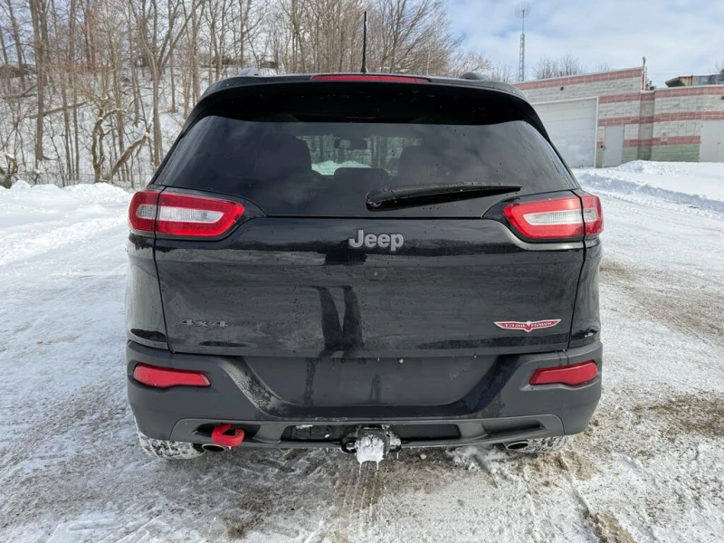 Jeep Cherokee Trailhawk* 4WD* АвтоКредит* (ЦЕНА ДО БГ), снимка 5 - Автомобили и джипове - 53403473