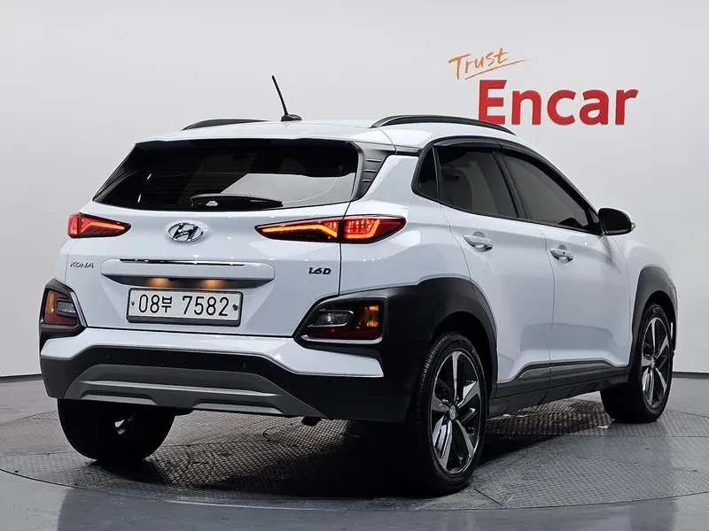 Hyundai Kona Diesel 1.6 2Wd Premium, снимка 2 - Автомобили и джипове - 55749045