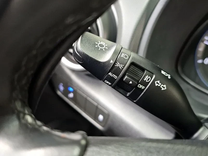 Hyundai Kona Diesel 1.6 2Wd Premium, снимка 17 - Автомобили и джипове - 55749045