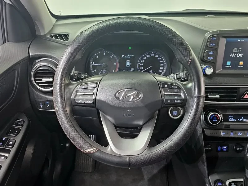 Hyundai Kona Diesel 1.6 2Wd Premium, снимка 12 - Автомобили и джипове - 55749045