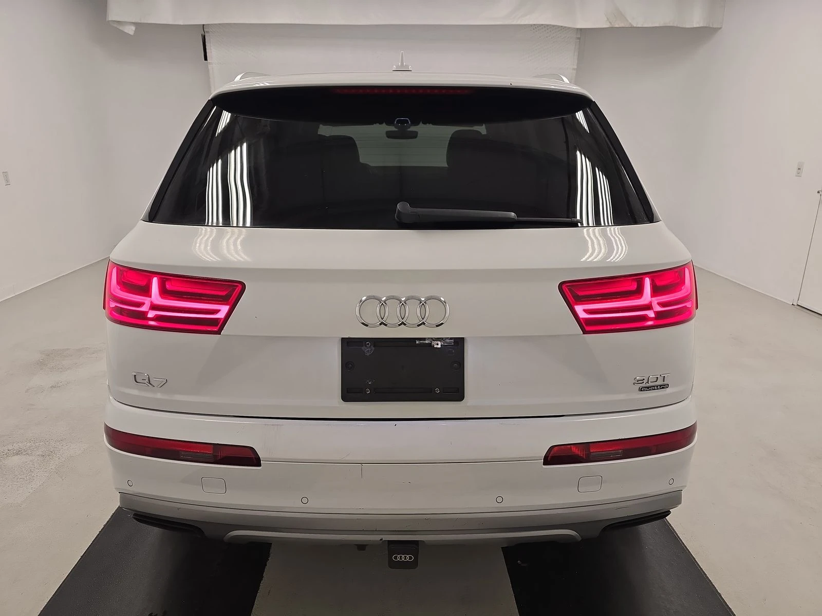 Audi Q7 PRESTIGE* Обдух* BOSE* Диг.табло* 360* Дистроник*  - изображение 4