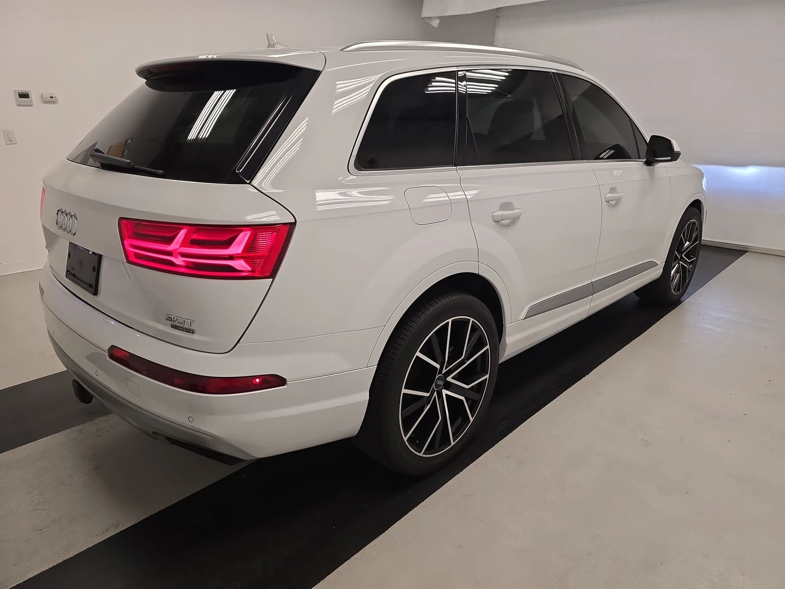 Audi Q7 PRESTIGE* Обдух* BOSE* Диг.табло* 360* Дистроник*  - изображение 5