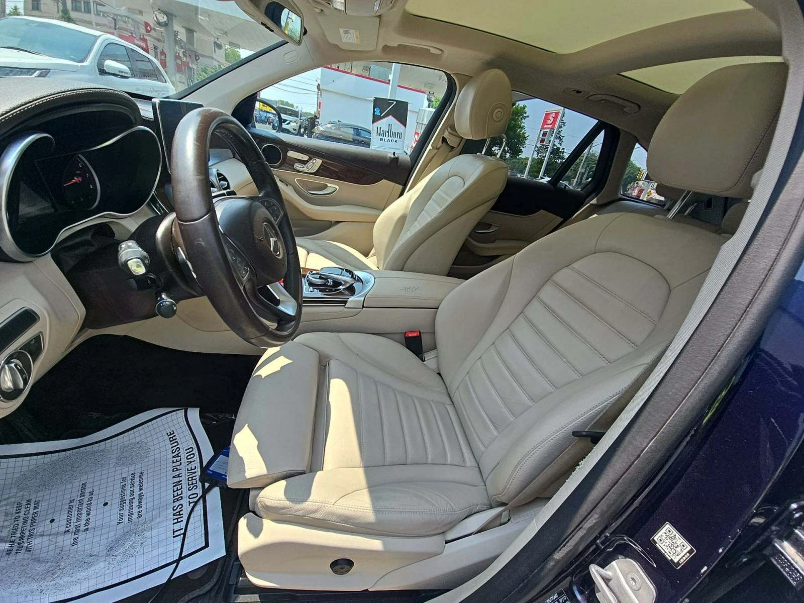 Mercedes-Benz GLC 300 4MATIC * CARFAX* ОПЦИЯ ЗА ФИНАНСИРАНЕ*  - изображение 5