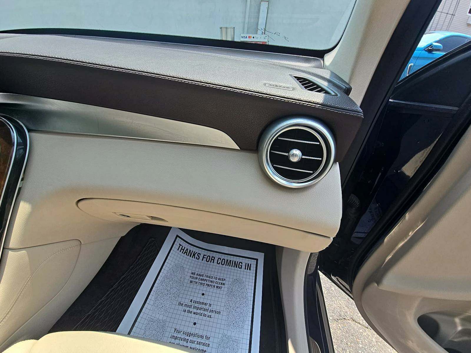 Mercedes-Benz GLC 300 4MATIC * CARFAX* ОПЦИЯ ЗА ФИНАНСИРАНЕ*  - изображение 8