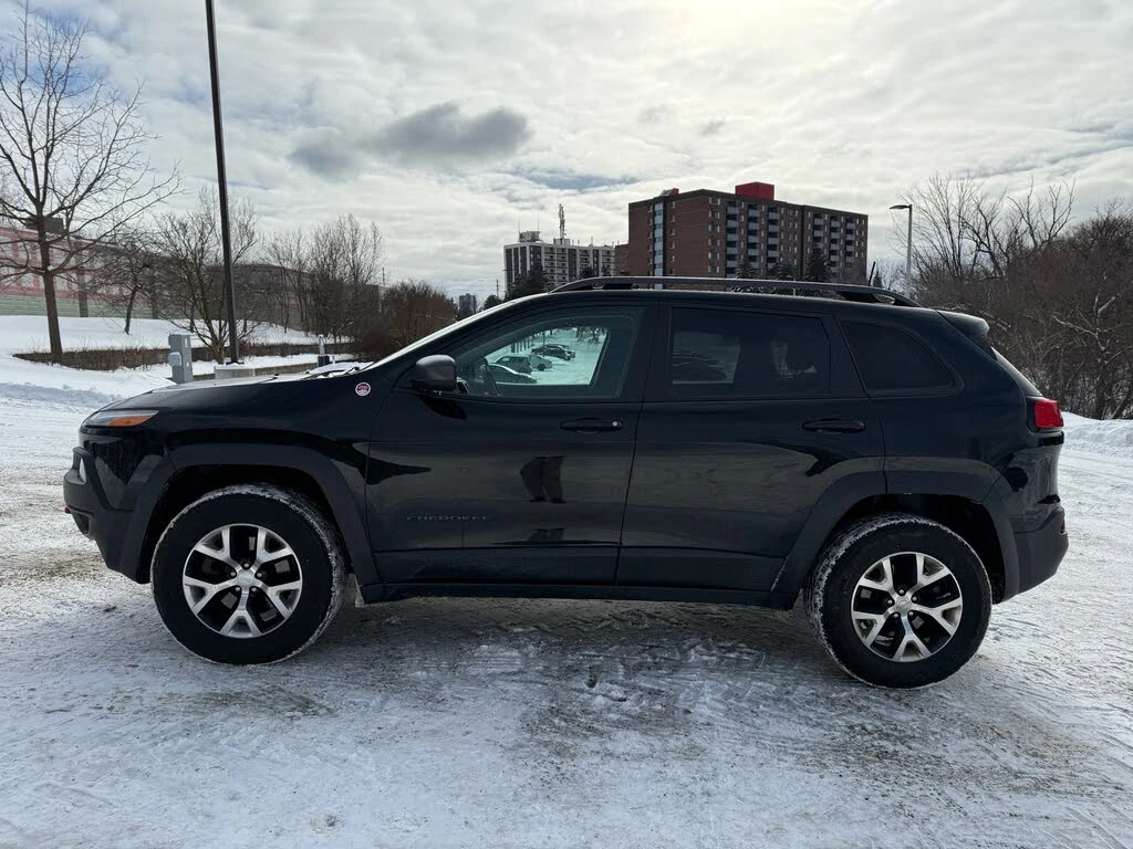 Jeep Cherokee Trailhawk* 4WD* АвтоКредит* (ЦЕНА ДО БГ) - изображение 3