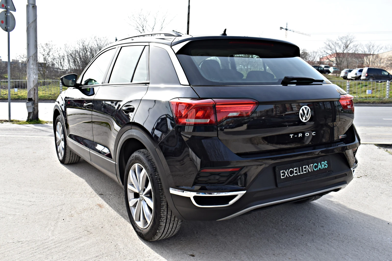 VW T-Roc 2.0TDI* 4MOTION* AUTOMAT, снимка 4 - Автомобили и джипове - 53876310