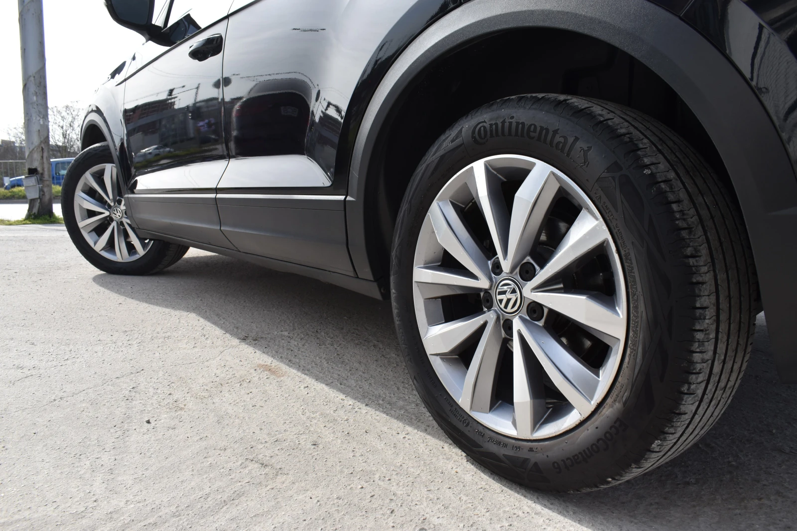 VW T-Roc 2.0TDI* 4MOTION* AUTOMAT, снимка 2 - Автомобили и джипове - 53876310