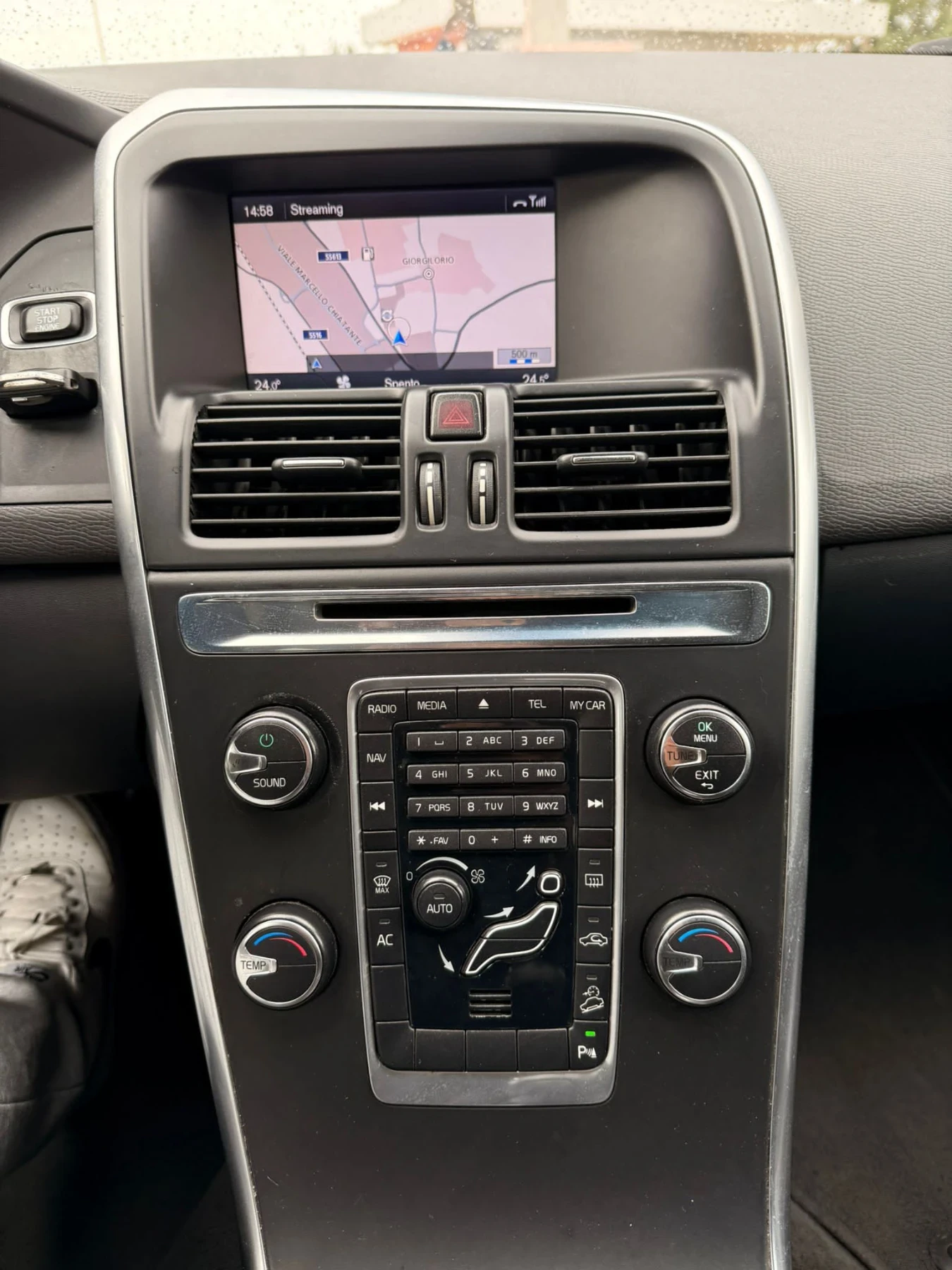 Volvo XC60 2013   2.4 TDI  4AWD, снимка 5 - Автомобили и джипове - 54382689