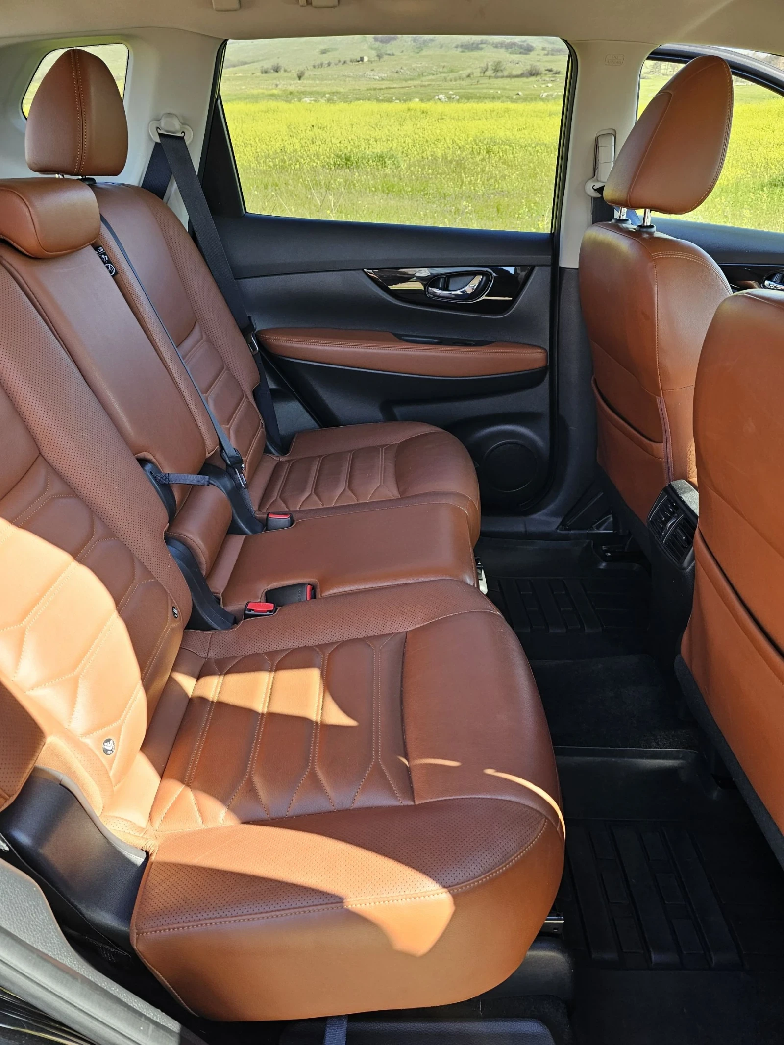 Nissan X-trail  T32 2.0 dCi Tekna 4x4, снимка 10 - Автомобили и джипове - 54388125