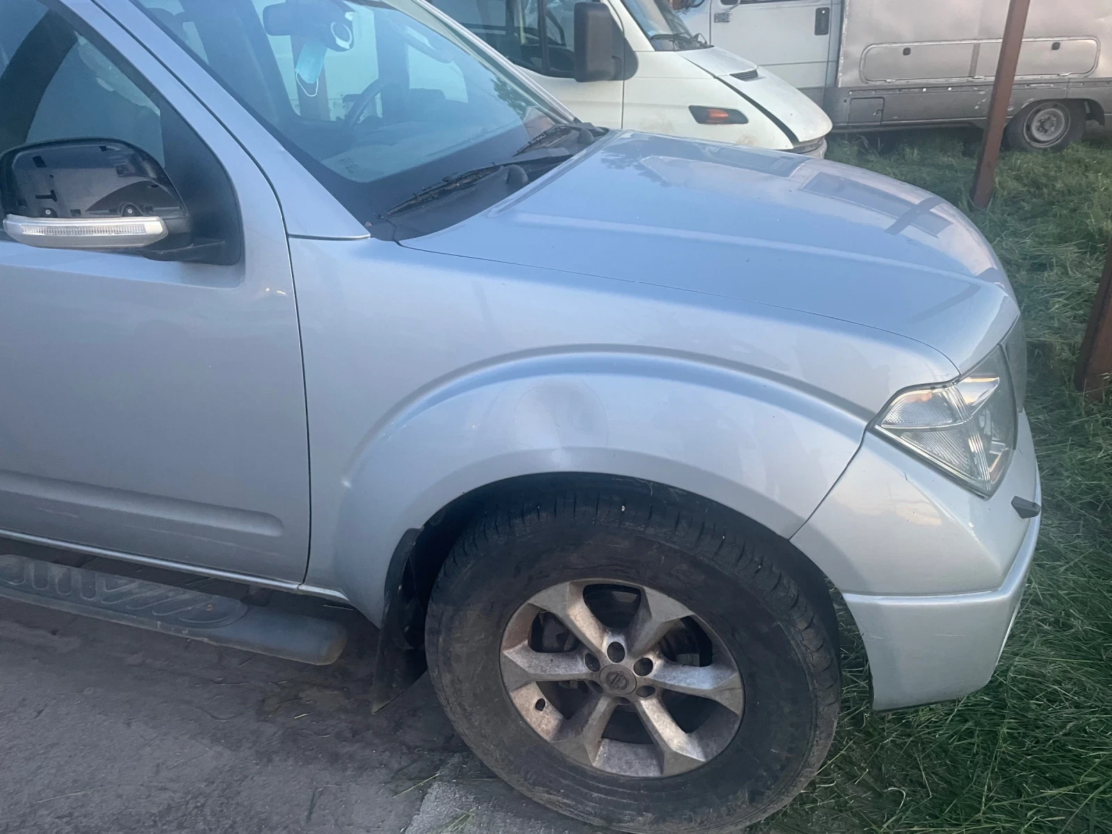 Nissan Navara, снимка 5 - Автомобили и джипове - 54603754