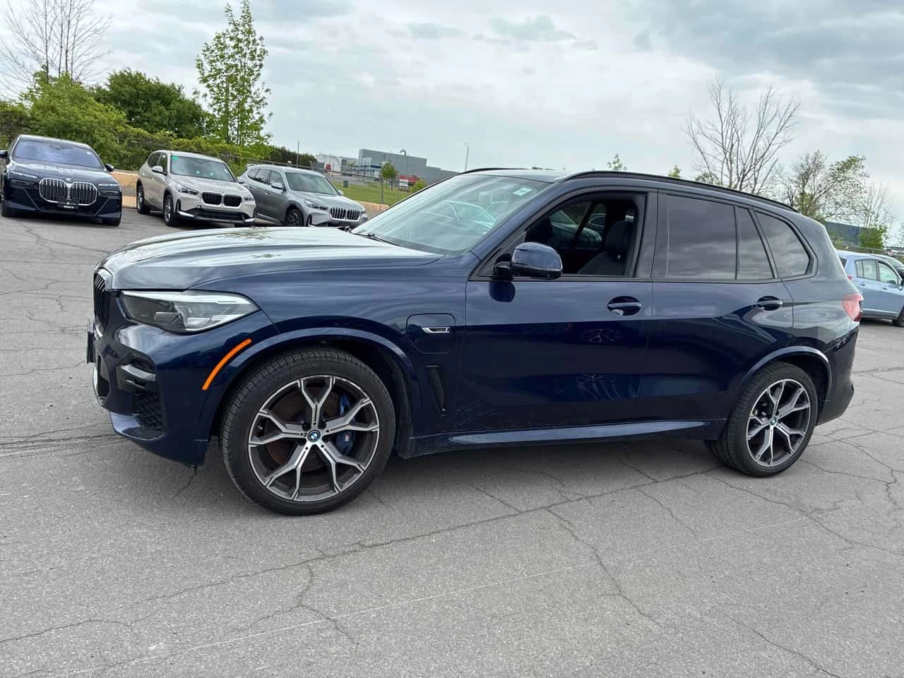 BMW X5 * xDrive45e * 360 * ВЪЗДУХ * HUD, снимка 2 - Автомобили и джипове - 54716512