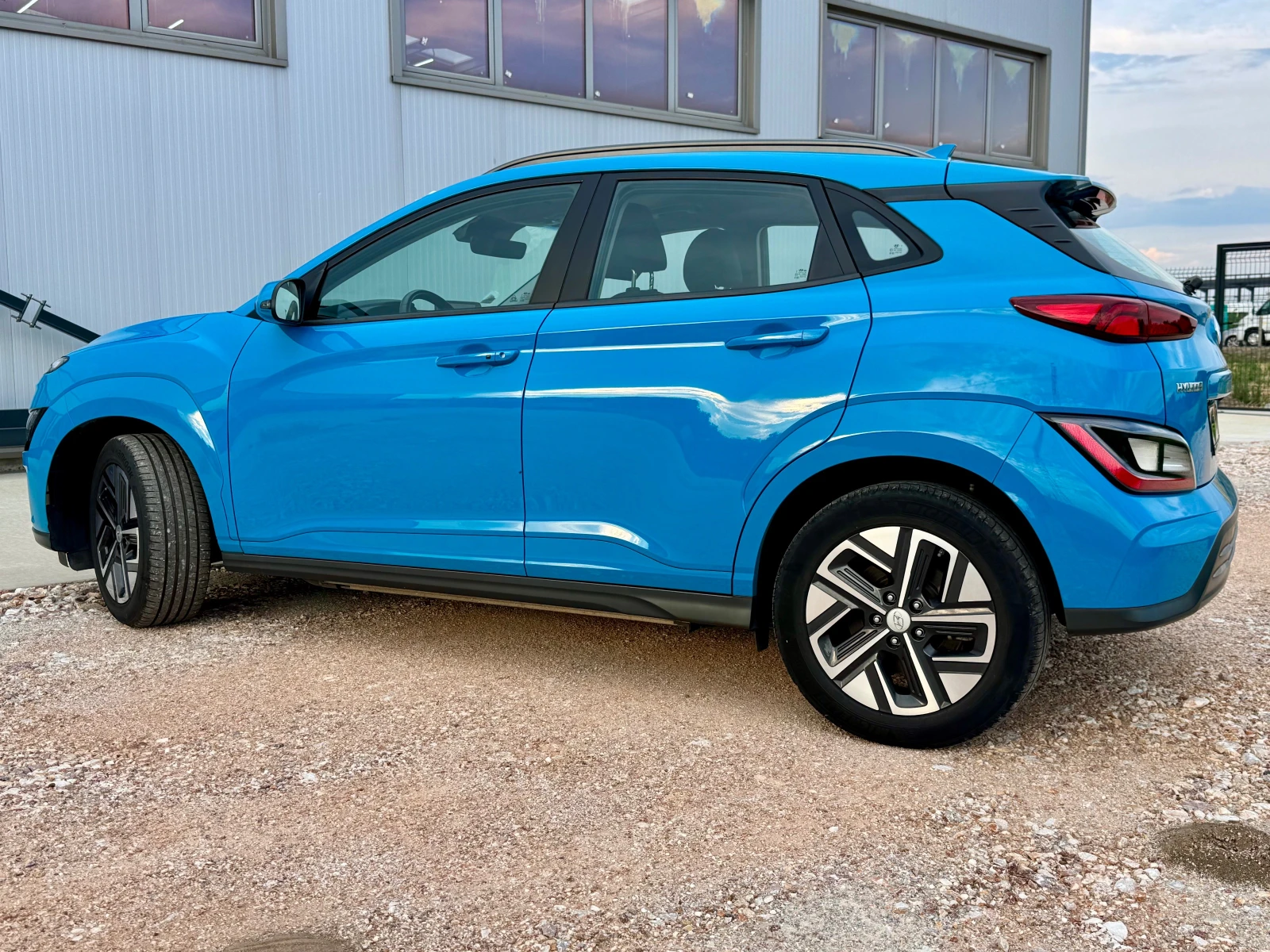 Hyundai Kona 39 kWh Intuitive   ���� 23 987 �� | Mobile.bg � ����������� 3