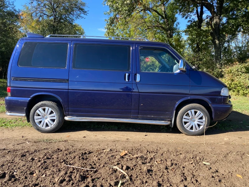 VW Caravelle, снимка 2 - Бусове и автобуси - 47448184