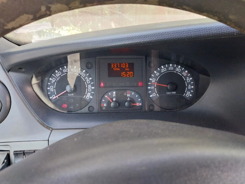 Iveco Daily, снимка 4 - Бусове и автобуси - 52195350