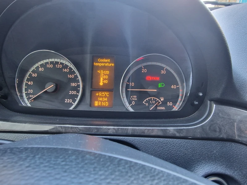 Mercedes-Benz Viano, снимка 15 - Бусове и автобуси - 52790869