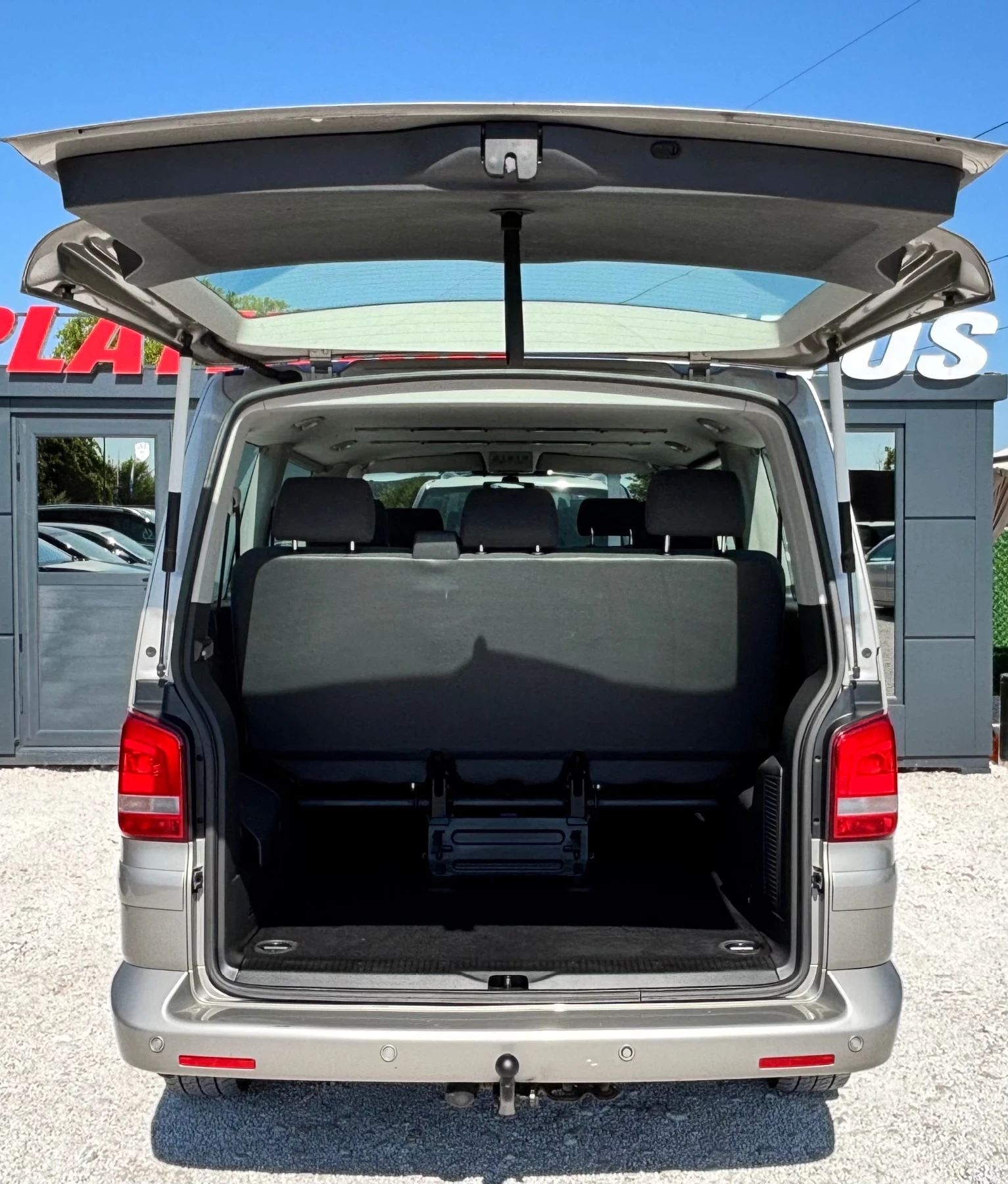 VW Caravelle 2.0TDI/АВТОМАТ/ПАРКТРОНИК/НАВИГАЦИЯ, снимка 7 - Бусове и автобуси - 55498633