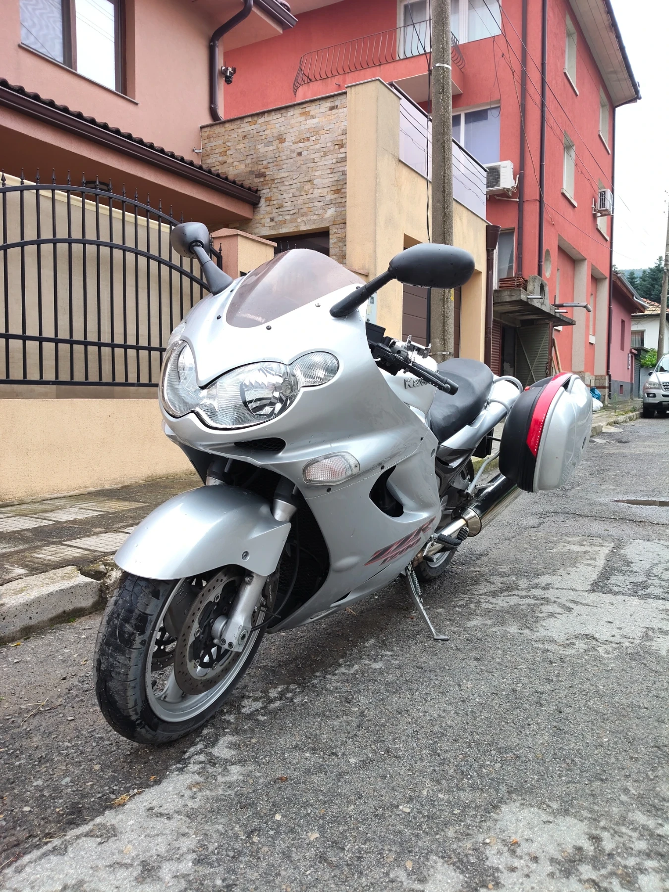Kawasaki Zzr Турър