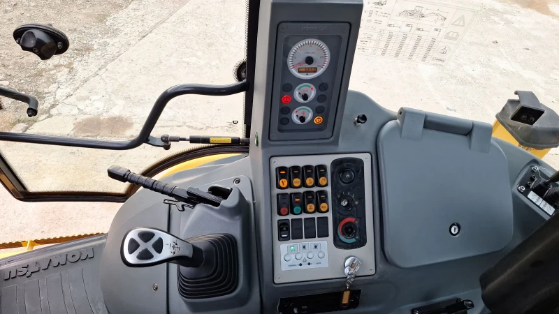 Багер Komatsu Kamatsu, снимка 13 - Индустриална техника - 52579543