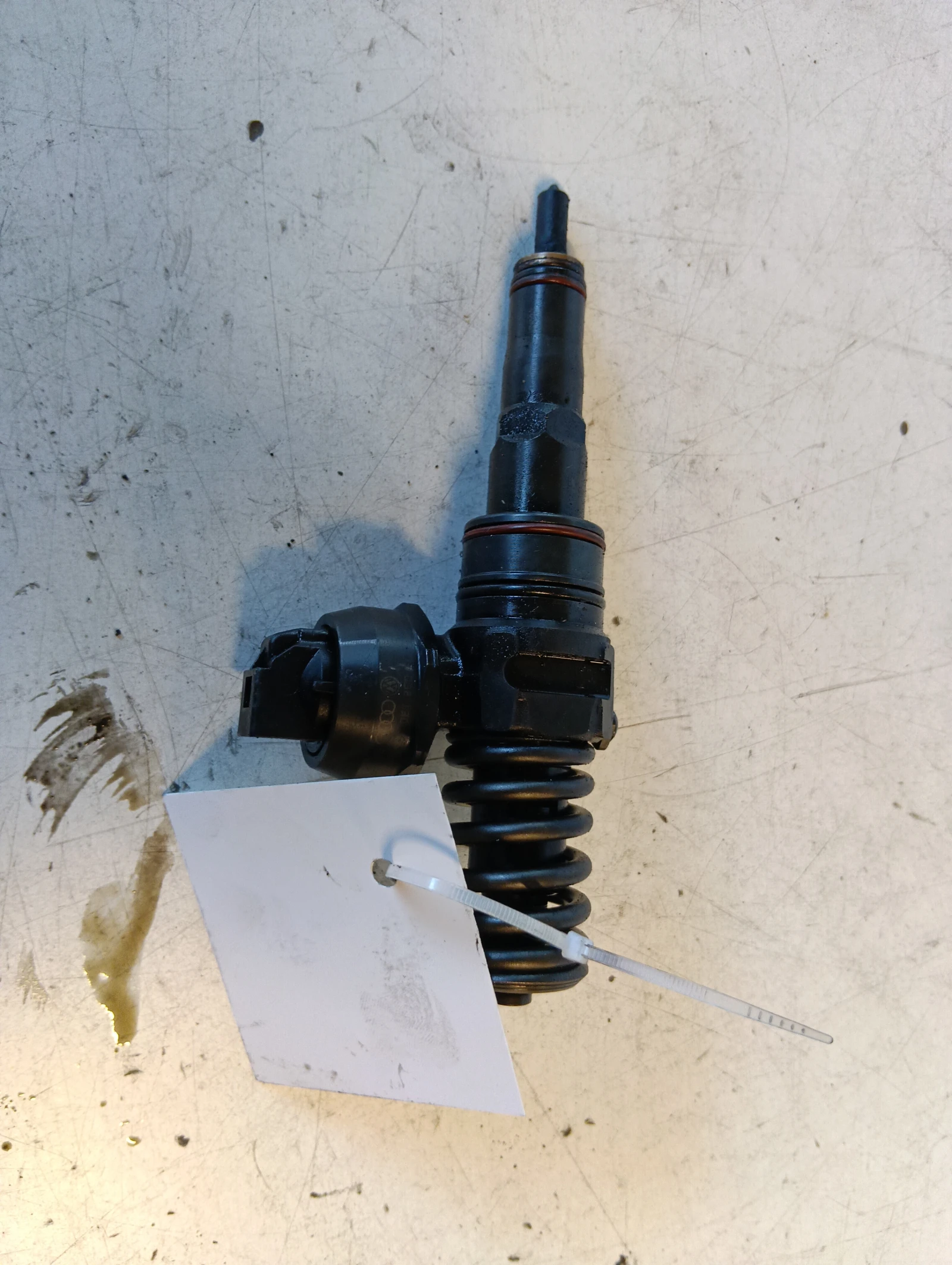 дюза 1.9 TDI 038130073AR 0414720214 Audi A4