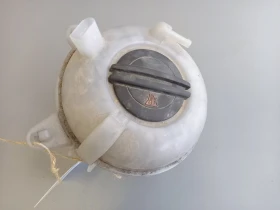 Казанче антифриз Фолксваген Голф 7 1.4TGI