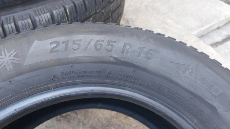 Гуми Зимни 215/65R16, снимка 6 - Гуми и джанти - 27313563